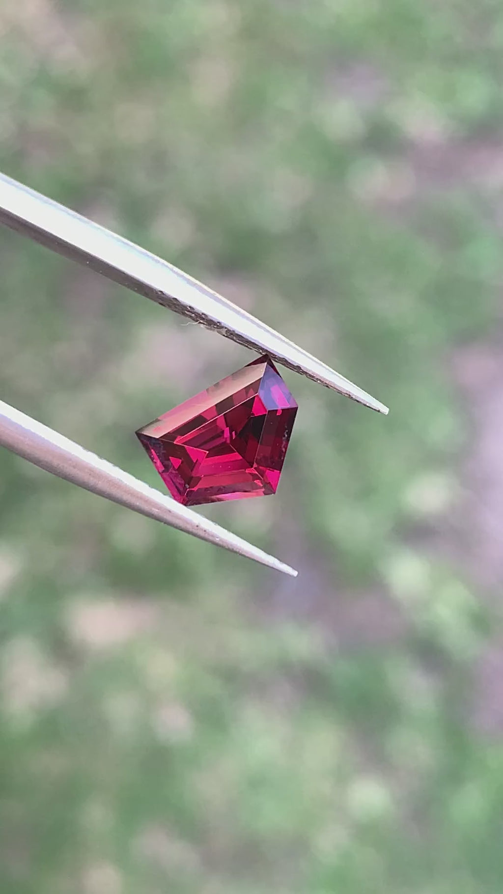 Freeform Red Umbalite Garnet - 1.61CT
