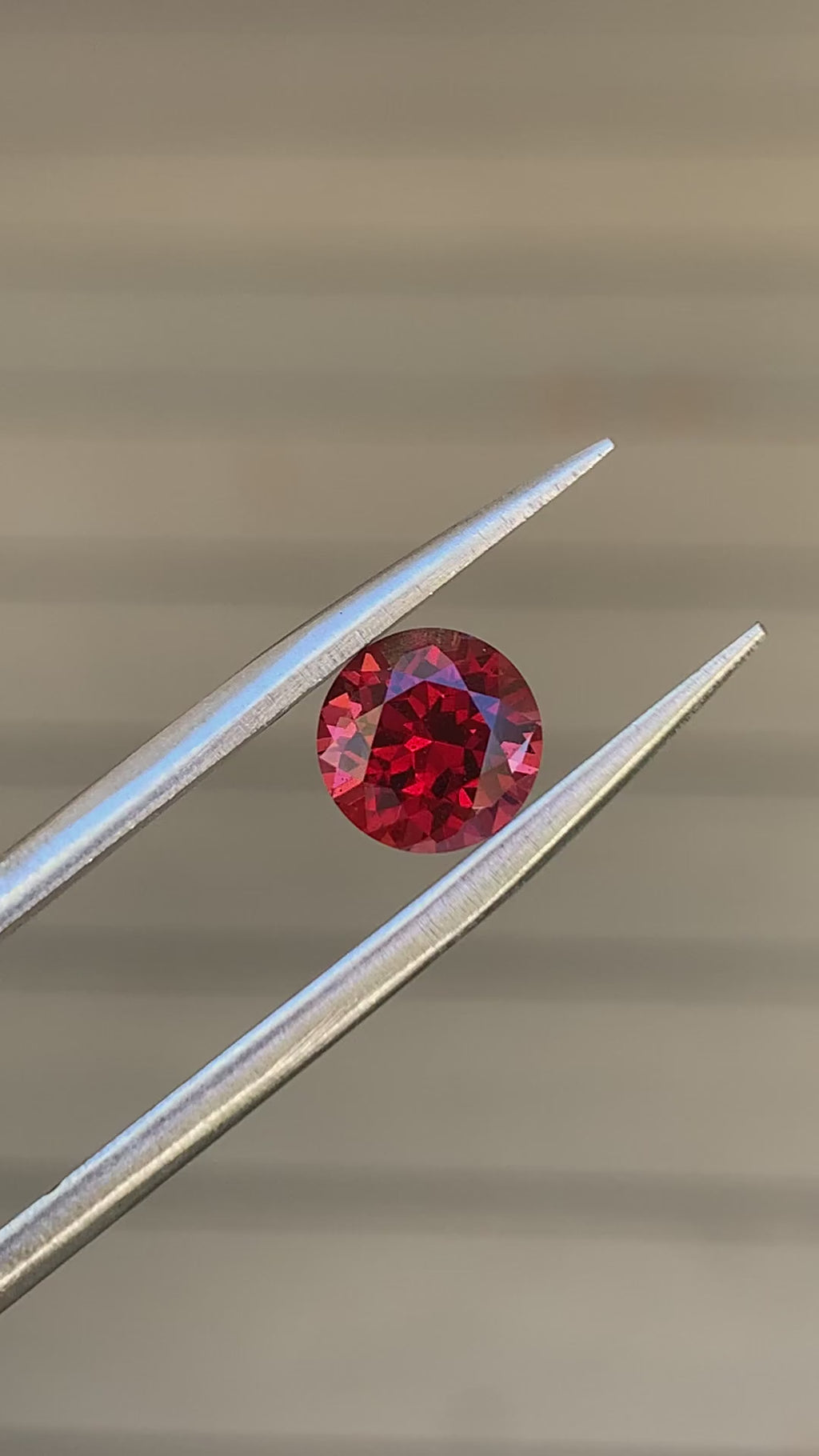 Round Brilliant Cut Red Garnet - 1.45CT